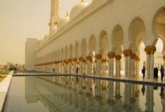 用黃金打造全球最奢華的清真寺