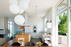 有極佳視野的現代別墅現代廚房裝修圖片