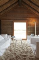 葡萄牙海邊度假木設計現代臥室裝修圖片