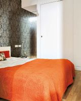 50平米橙色與黑白的和諧搭配簡約臥室裝修圖片