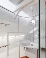 25平米白色獨居生活空間簡約衛生間裝修圖片