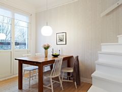 夏季清涼居家愛簡潔 83平兩層白木公寓簡約餐廳裝修圖片