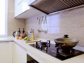 95平現代簡約風格現代廚房裝修圖片