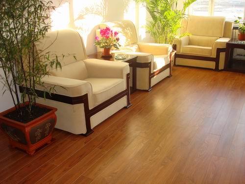 實木地板輔料的選購  其質量及環保性很重要